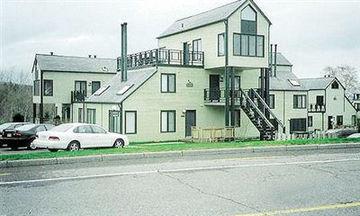 Holiday Villa Resorts At Mont Ste Anne ボーブレ エクステリア 写真