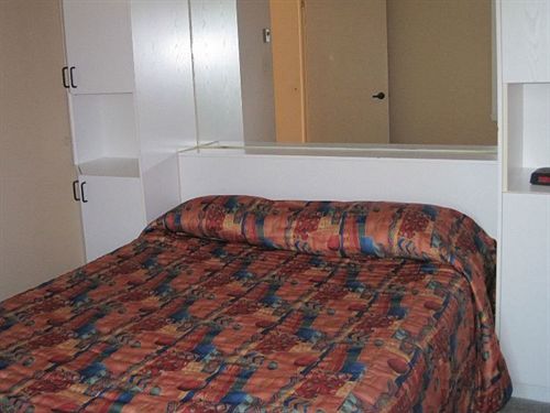 Holiday Villa Resorts At Mont Ste Anne ボーブレ エクステリア 写真