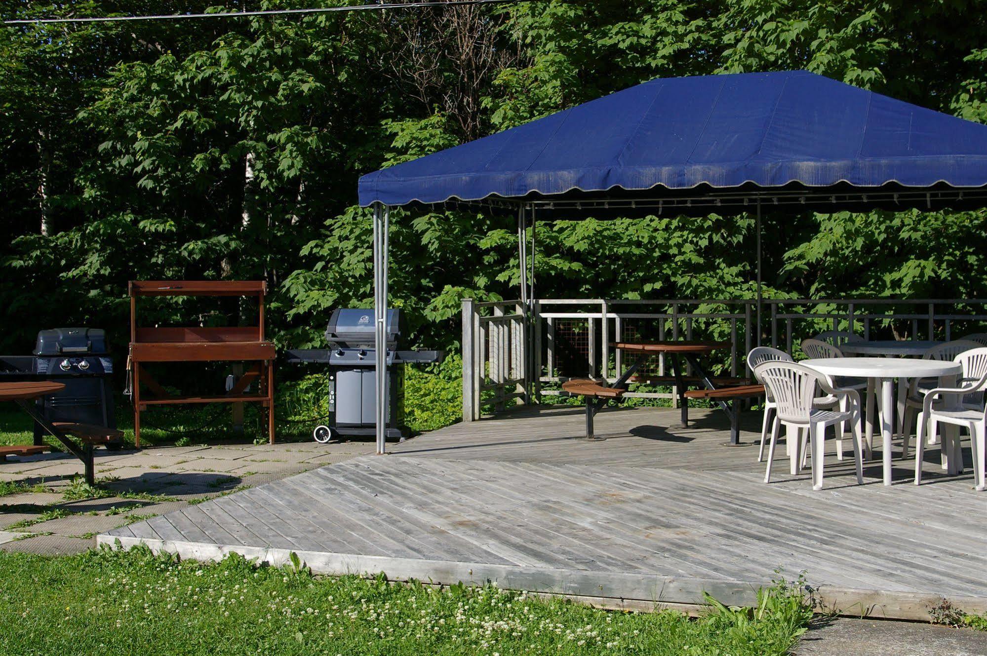 Holiday Villa Resorts At Mont Ste Anne ボーブレ エクステリア 写真